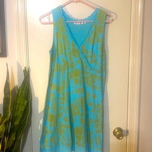 Sleeveless xs fresh produce blue/green floral print dress